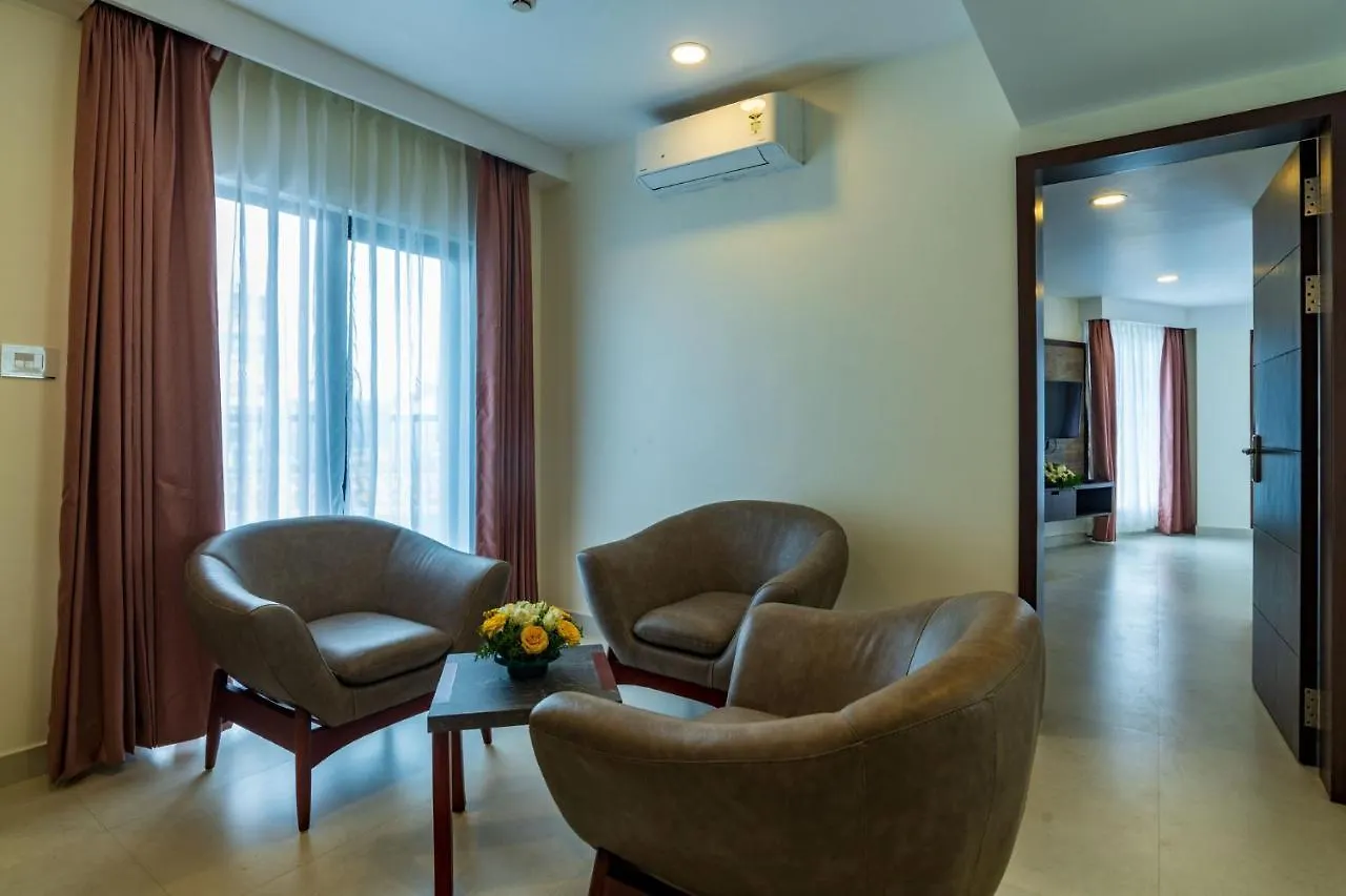Arctic Hotel Kochi 4*,